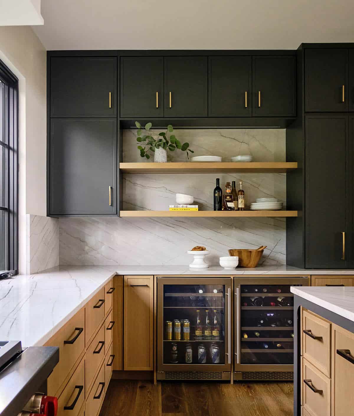 Contemporary Home Bar