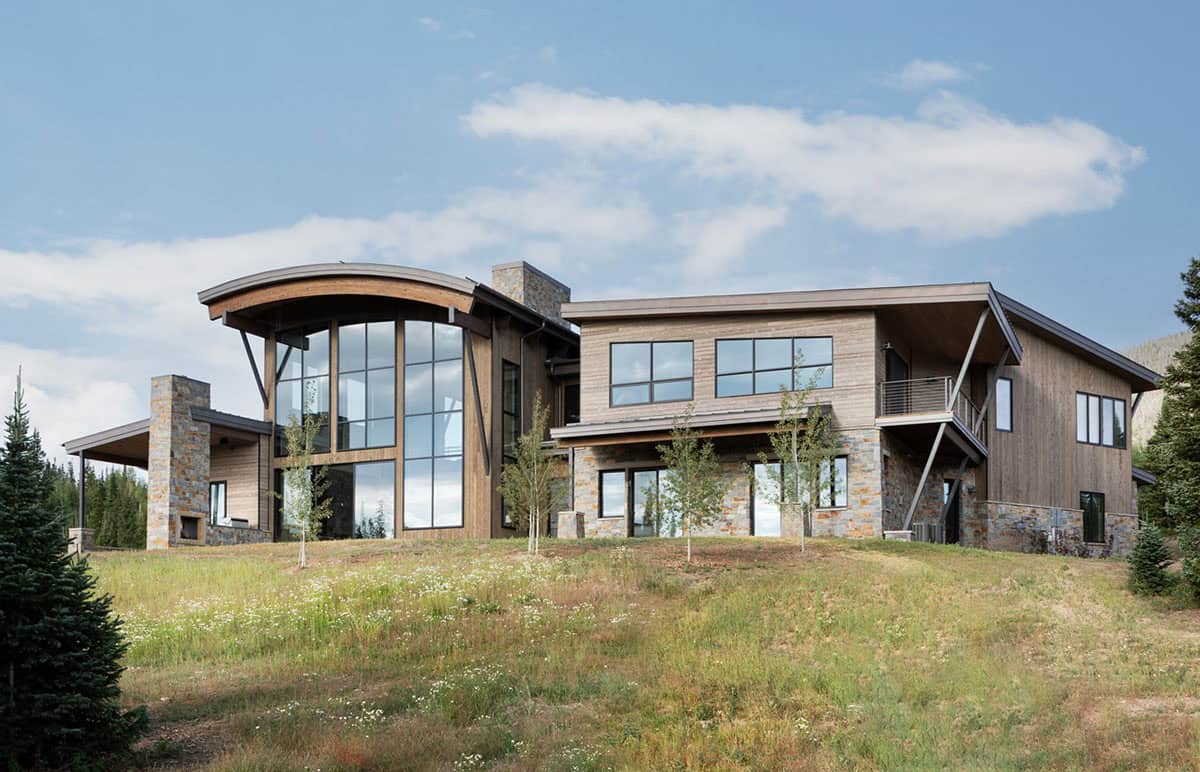 mountain contemporary home exterior