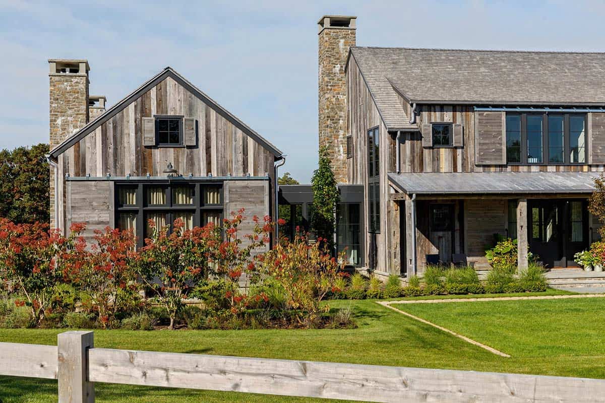 rustic modern barn house exterior