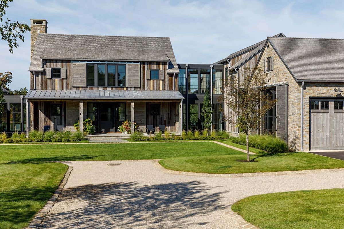 rustic modern barn house exterior