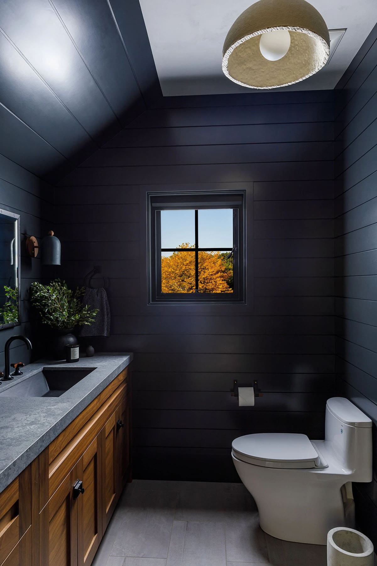 rustic modern bathroom