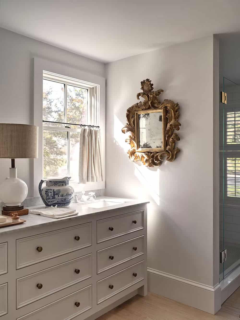 Traditional Bathroom