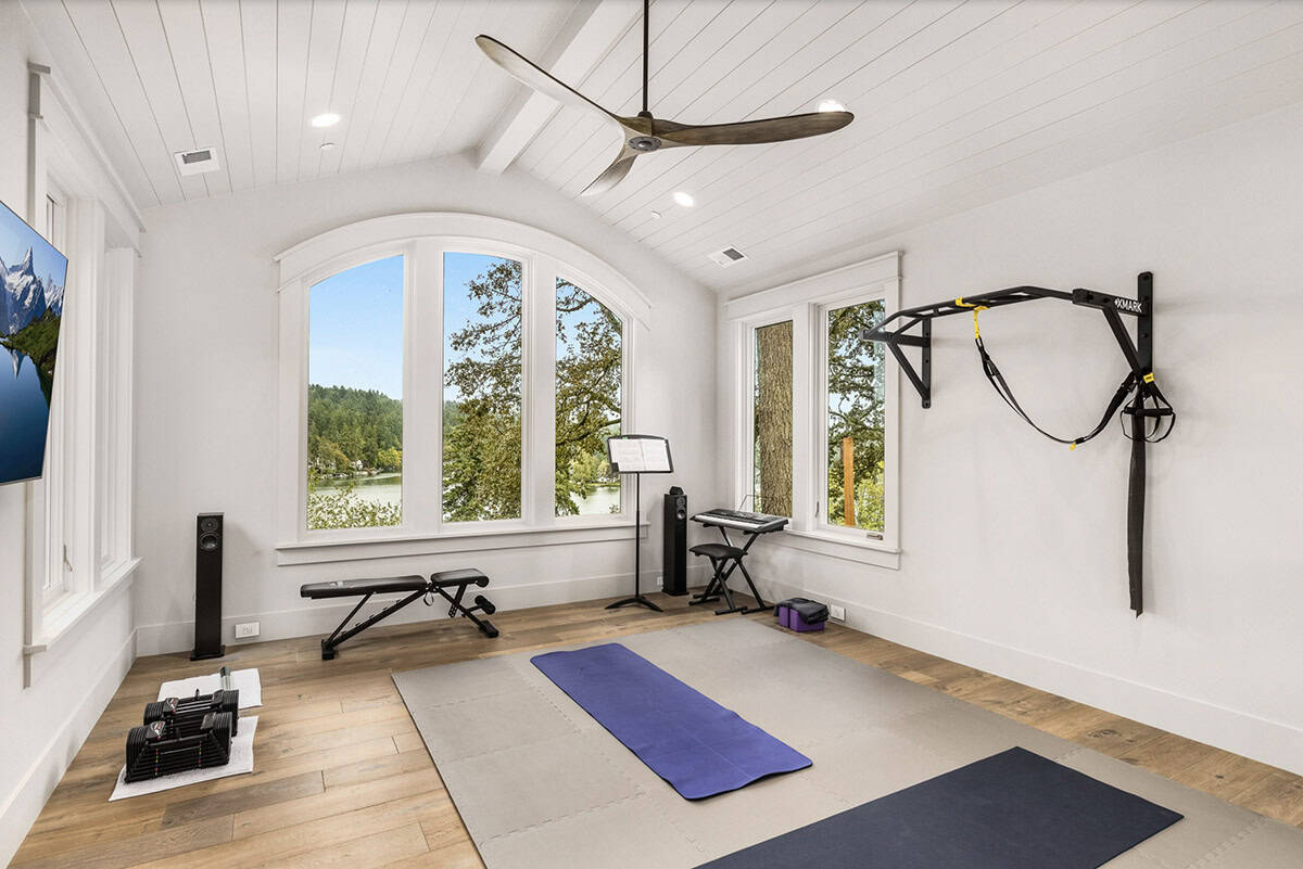 Transitional Home Gym