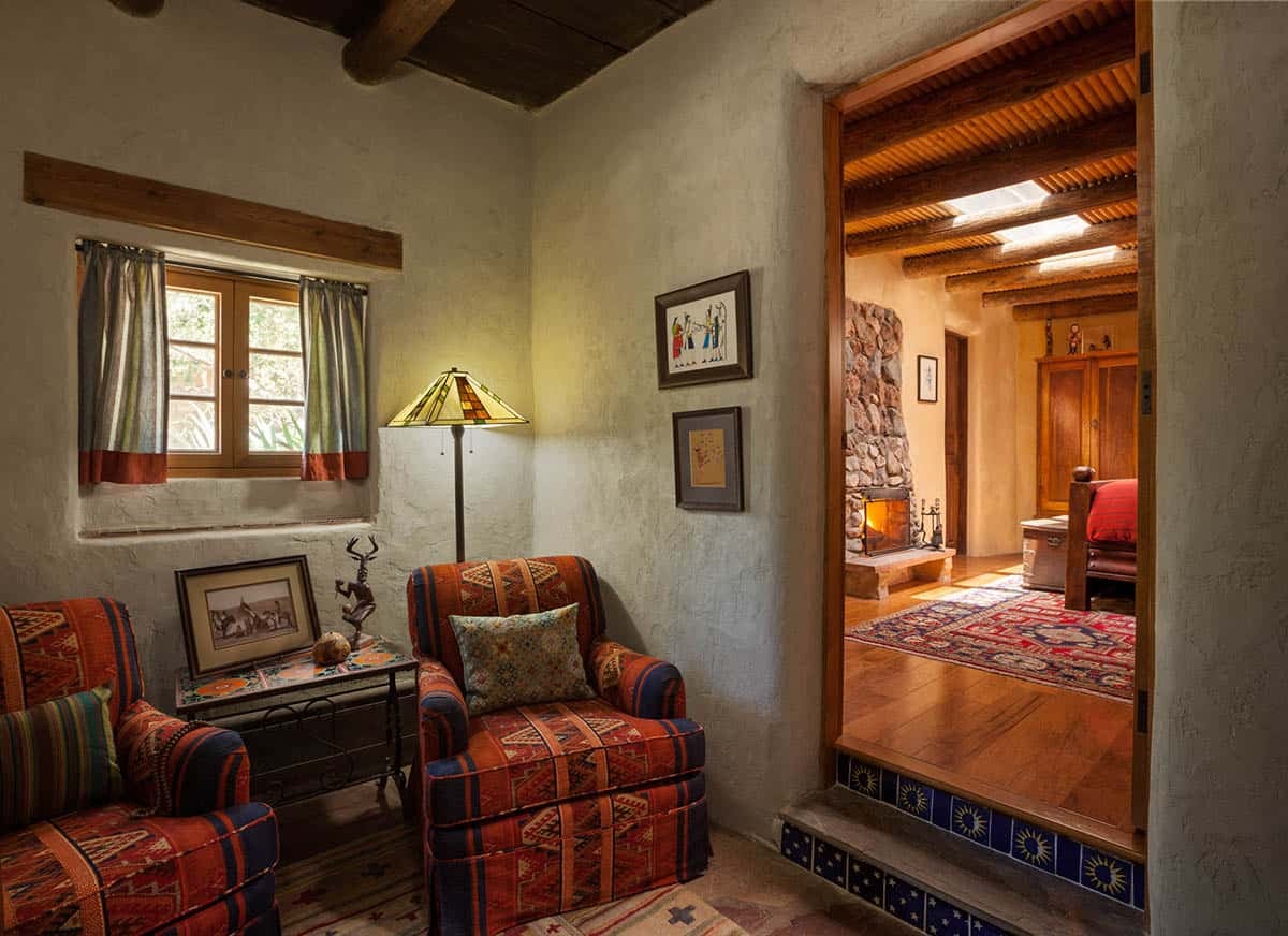 santa fe style sitting room