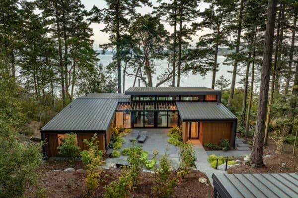 featured posts image for This San Juan Island home maximizes inspiring views of the Salish Sea