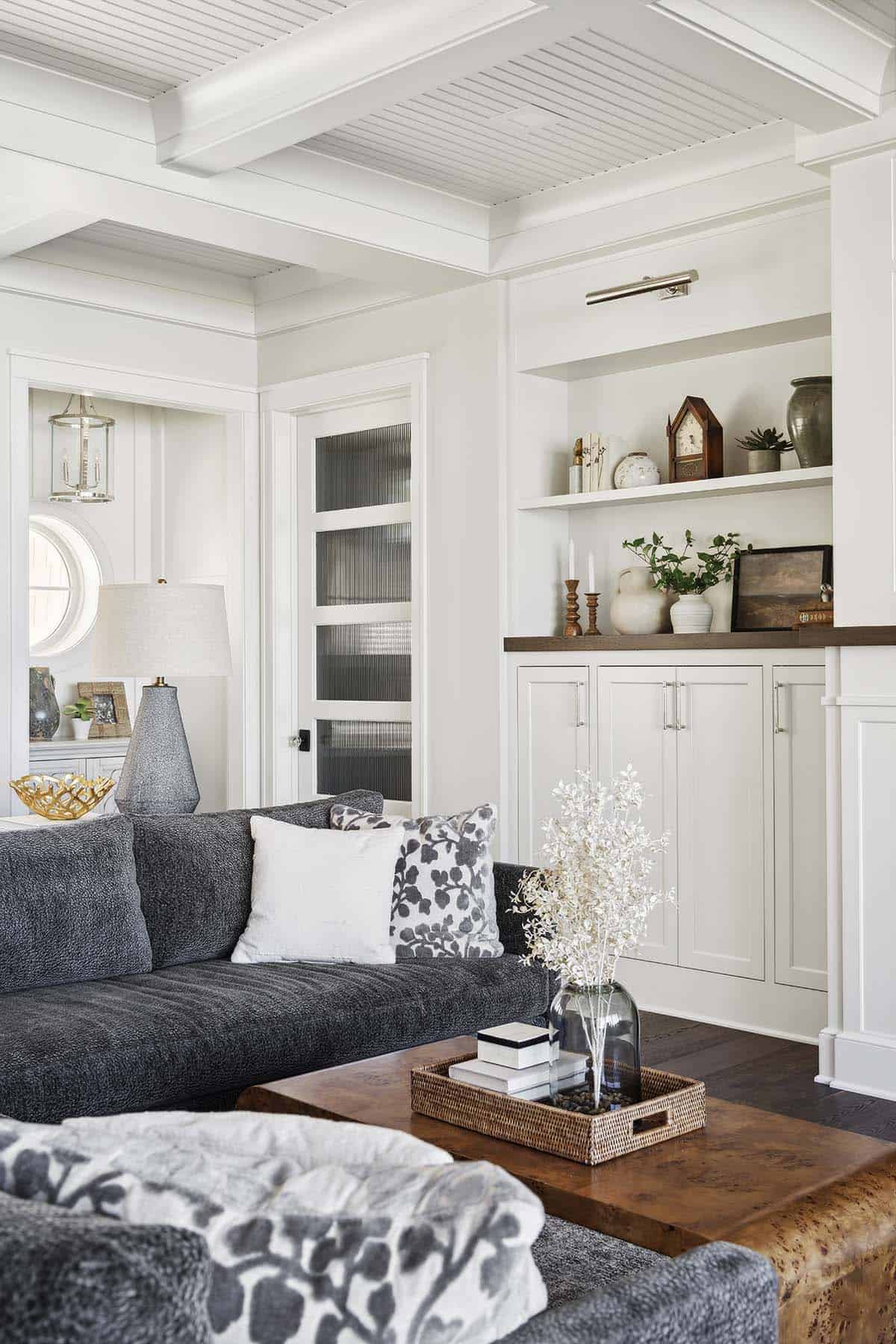 Living room built-ins with decorative shelf styling