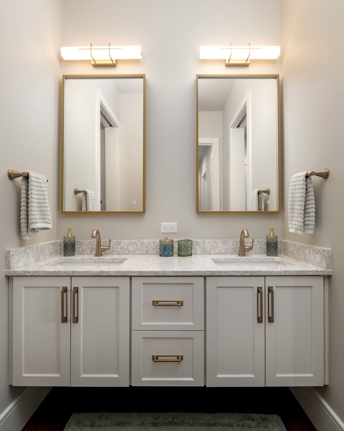 Jack and jill vanity with twin mirrors and marble counter